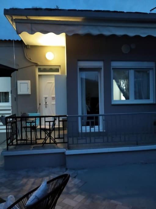 Οικία Με Αυλή Και Πάρκινγκ, Μέσα Στο Κάστρο Της Πόλης Villa Янина Екстериор снимка